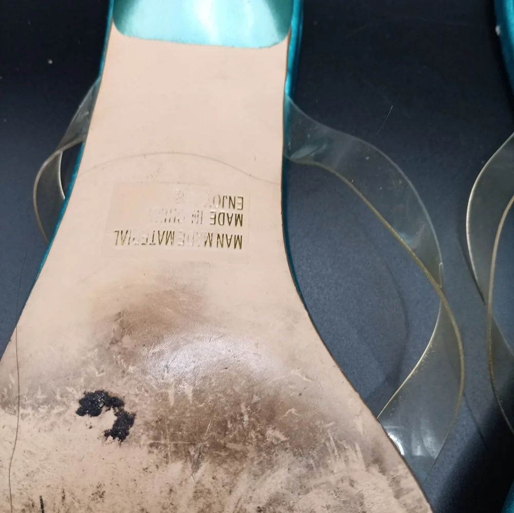 GUC Yellow Box Turquoise Thong Rhinestones 8.5 Sandals!! - Picture 8 of 10